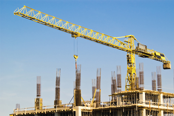 How to Set Up a Construction Site Crane.jpg