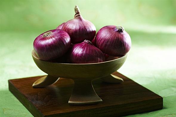 Top 10 Amazing Benefits of Onions for Hair.jpg